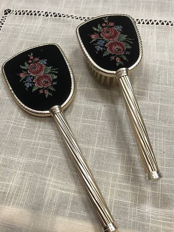 Accessori per capelli: Set composto da spazzola per capelli conspecchio – Nuovo (secondo la descrizione) da Vezia venduto da rit_7ypb 4