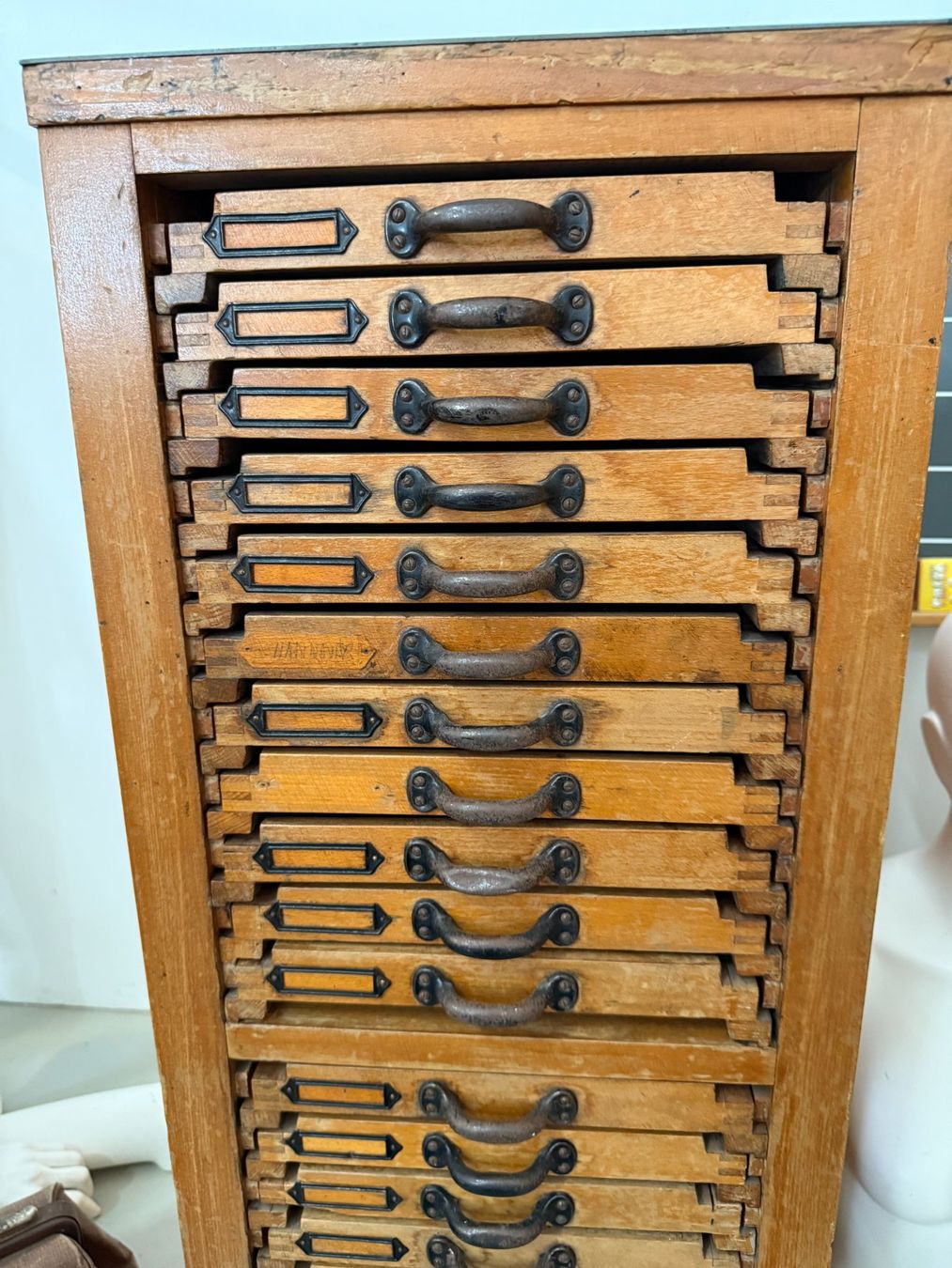 Cassettiere: Setzermöbel Bleisatz Hochkommode Schubladenstock Berlin – Usato da Dottikon venduto da beni1204 5