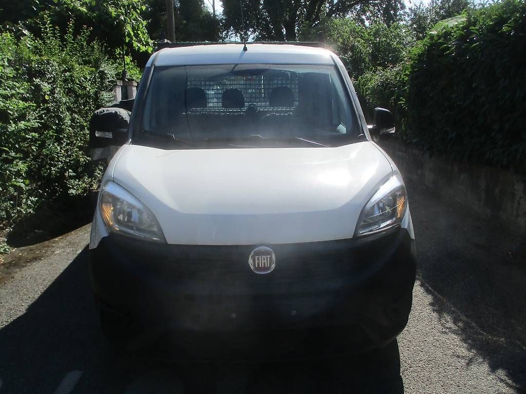 Veicoli commerciali: fiat doblo 1.3 MJ  – Usato da petit lancy venduto da pilex01