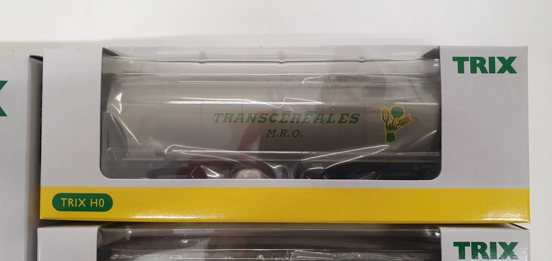 Trix Modellini di ferrovie: TRIX 24502 Set SNCF Getreidesilowagen – Nuovo e nell'imballaggio originale da Würenlos venduto da juruth 2