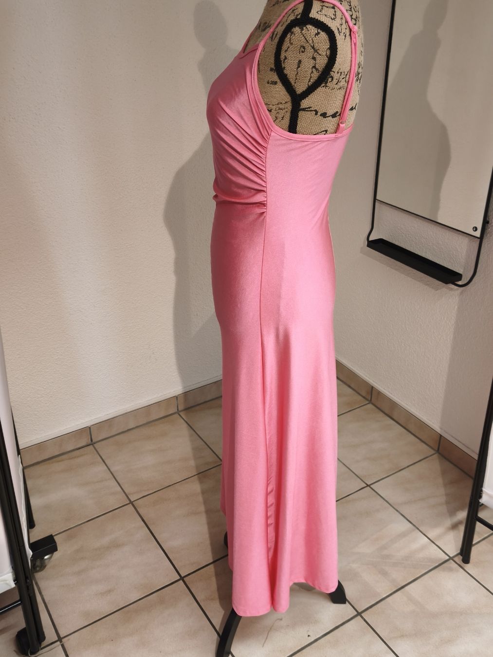 Shein Robes: Kleid SHEIN pink Grösse S neuwertig – Neuf (Voir description) à Emmetten par SecondhandSiska 1