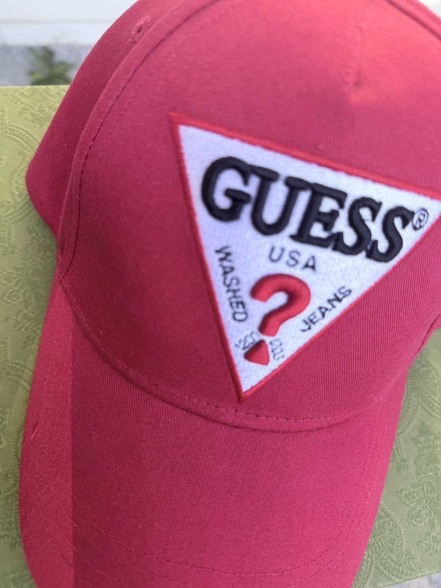 Guess Altro in Moda donna: Guess Cap Grösse One Size – Usato da Münchenstein venduto da By.gabriela.v 1