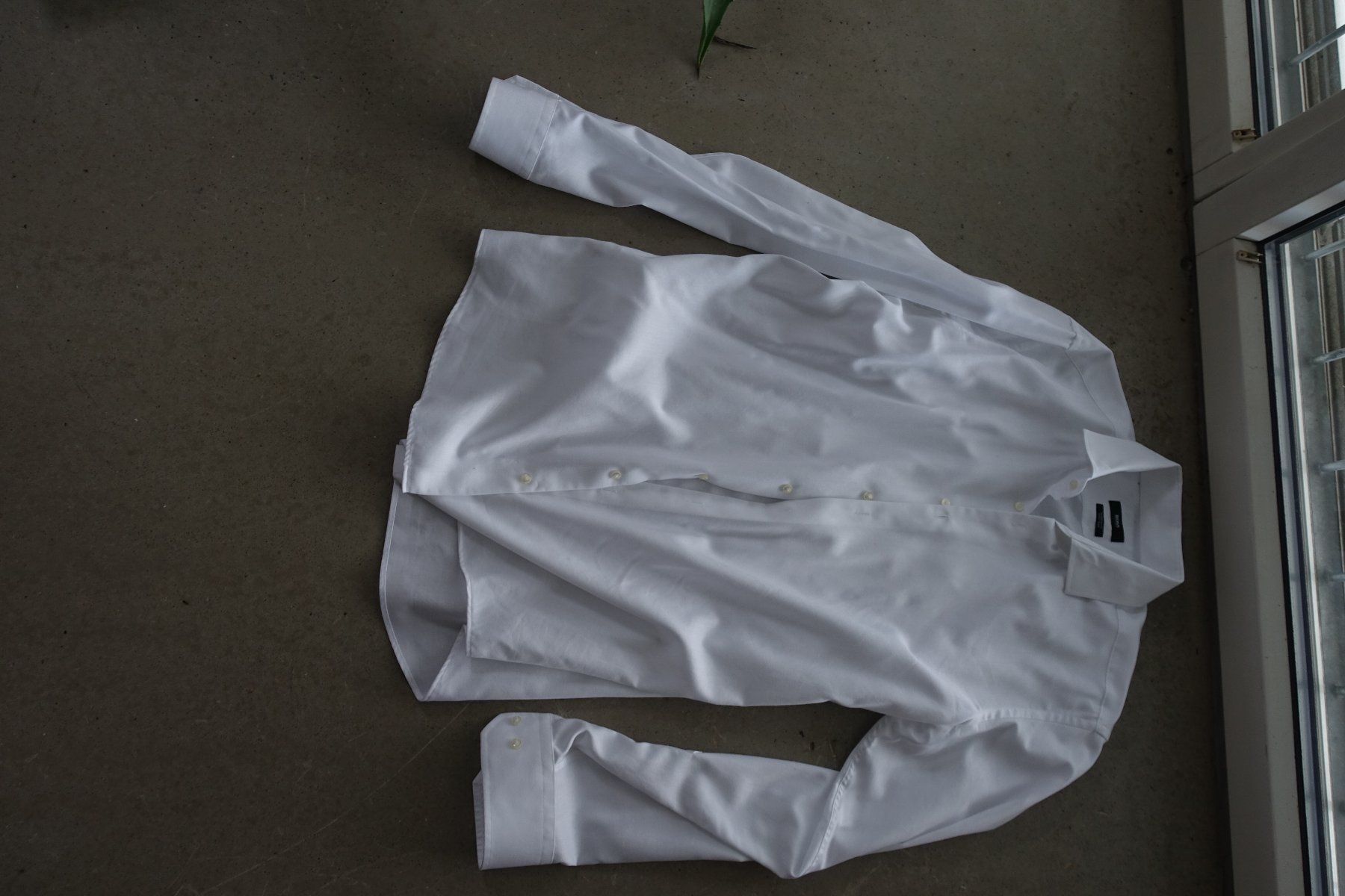Hugo Boss Camicie: 2 Boss Hemden, Baumwolle, Grösse 43L – Nuovo (secondo la descrizione) da Oberrieden venduto da lluc 2