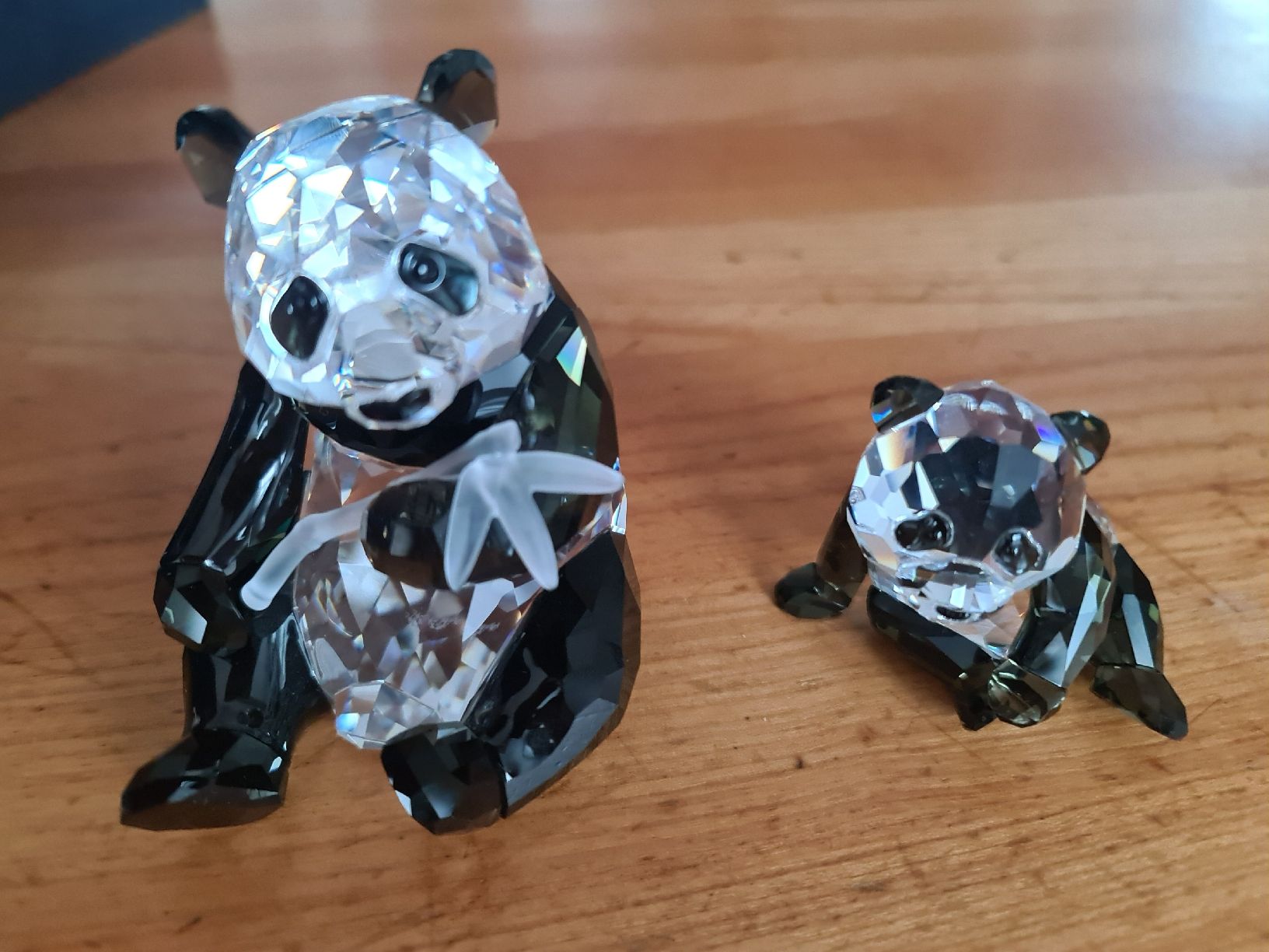 Swarovski Tutte le decorazioni: Swarovski Figur SCS Pandas Originalverpackt – Usato da henau venduto da Rockj