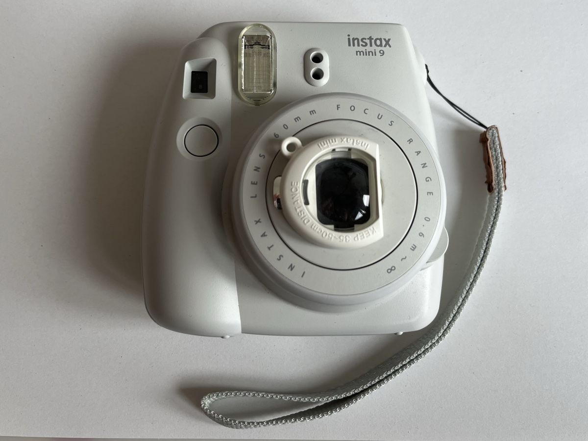 Fujifilm Fotocamera: Polaroïd Fujifilm Instax mini 9 – Nuovo (secondo la descrizione) da Genève venduto da mel_fc67
