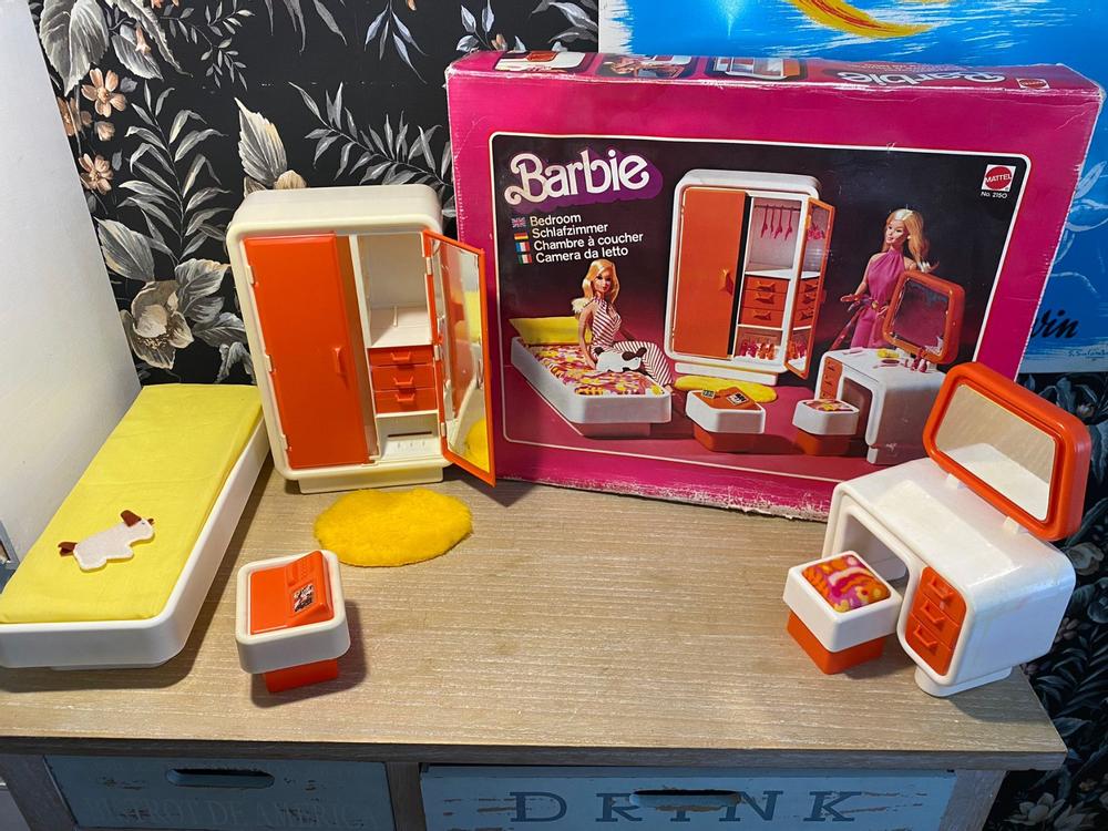 Lot meubles Barbie vintage - Barbie | Beebs