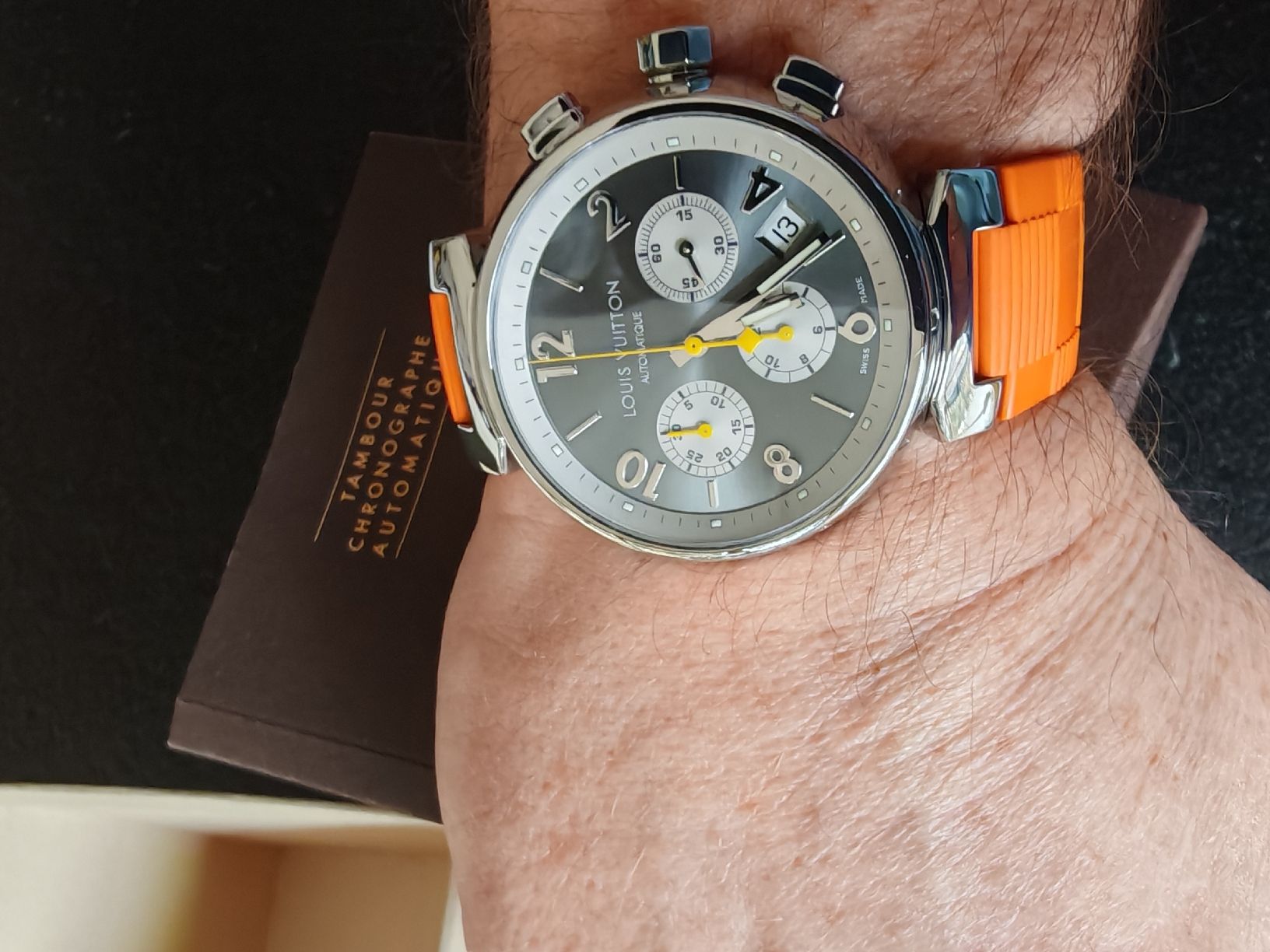 Louis Vuitton Orologi: Louis Vuitton Auto. Tambour Chrono Full Set – Usato da TROISTORRENTS venduto da winwin63 7