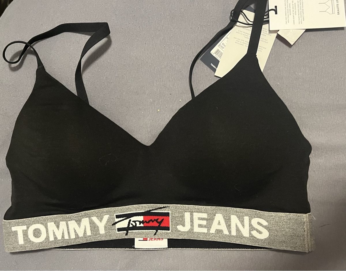 Sonstige Unterwäsche: Tommy Jeans BH – Neu und originalverpackt aus Uznach von le-ma-di-