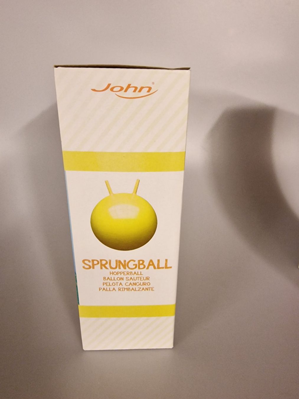 Bälle: Hüpfball gelb Neu – Neu und originalverpackt aus Oberuzwil von aseinkaufswelt 1