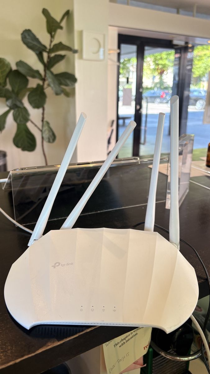 TP-Link Modem & Router: TP-Link AC1200 Wireless Access Point - Like New! – Nuovo (secondo la descrizione) da Zürich venduto da duc_pjh7 1