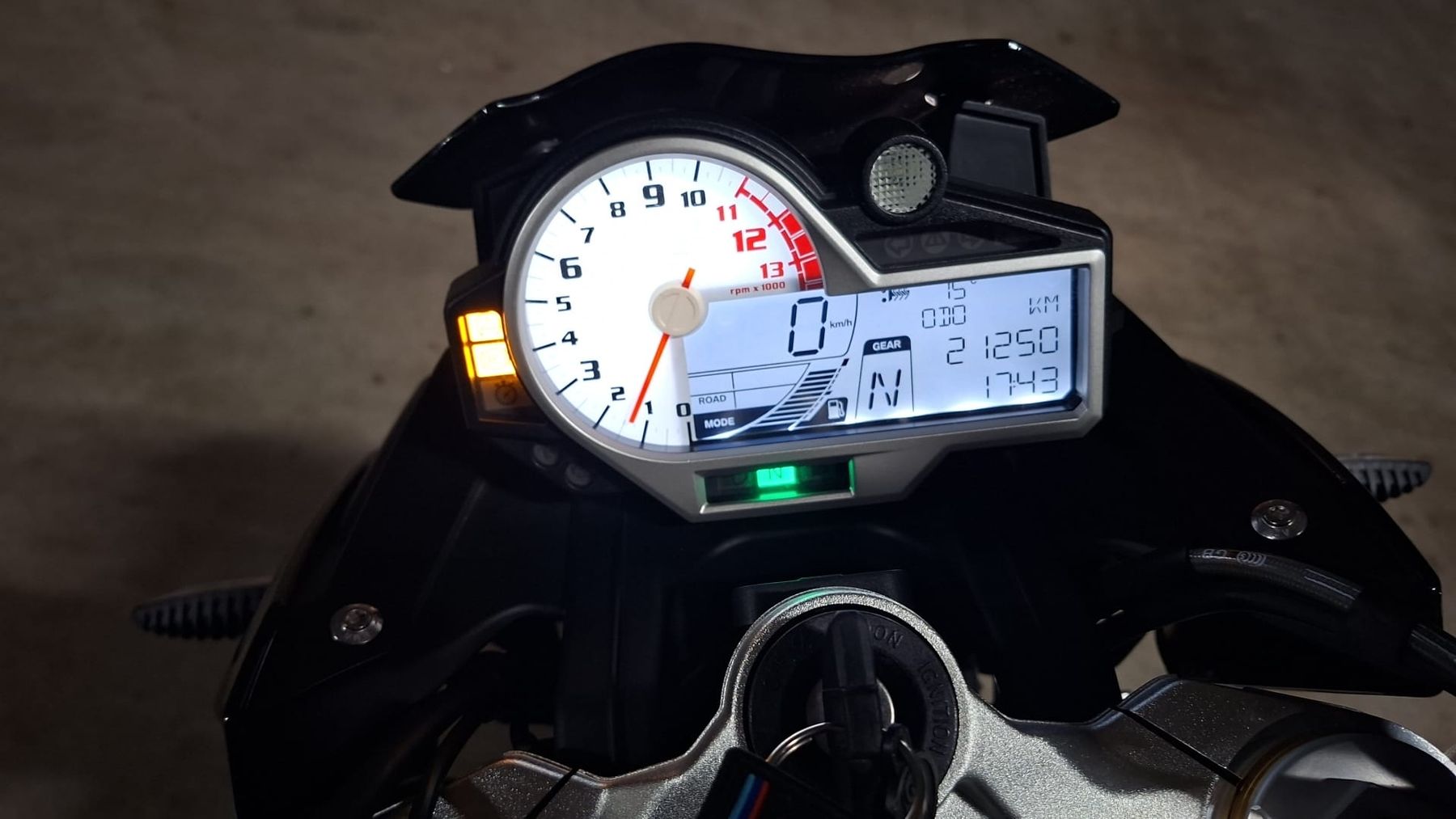 Strada: BMW S1000R 2015 – Usato da Cointrin venduto da XaviSilva 1