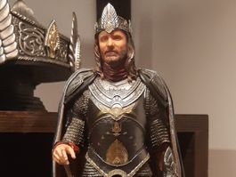 Weta Workshop LOTR KING ARAGORN 1/6 Statue