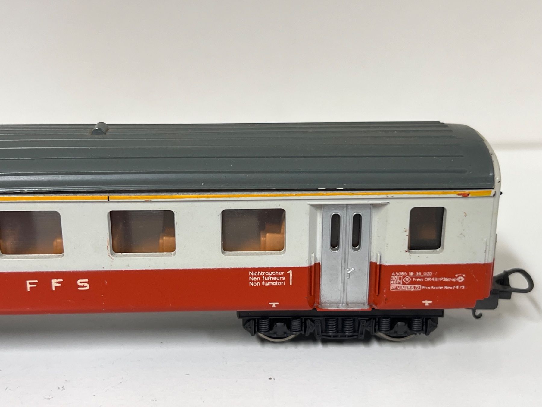 Lima Modelleisenbahnen: Lima SBB 1.Kl.  H0 DC – Gebraucht aus Neuenhof von ludovicco 1