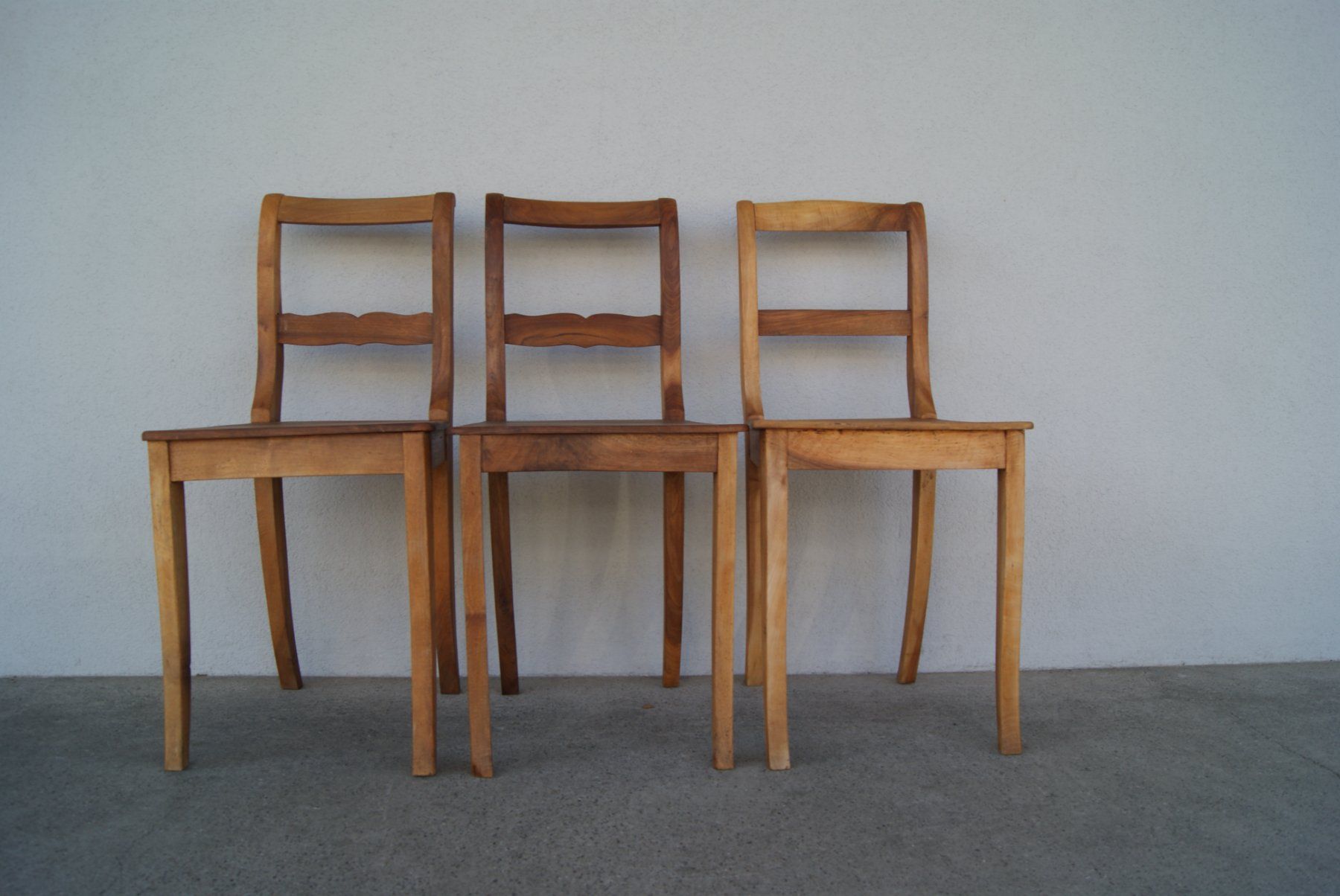 Chaises: 3 Biedermeierstühle Nussbaum – D'occasion à Schafisheim par ds.roth