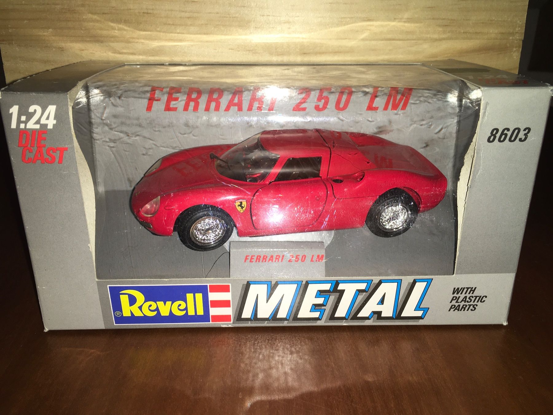 Ferrari Modellini d'auto: Ferrari 250 LM 1/24 – Nuovo (secondo la descrizione) da Wohlen AG venduto da PrivatSammlung