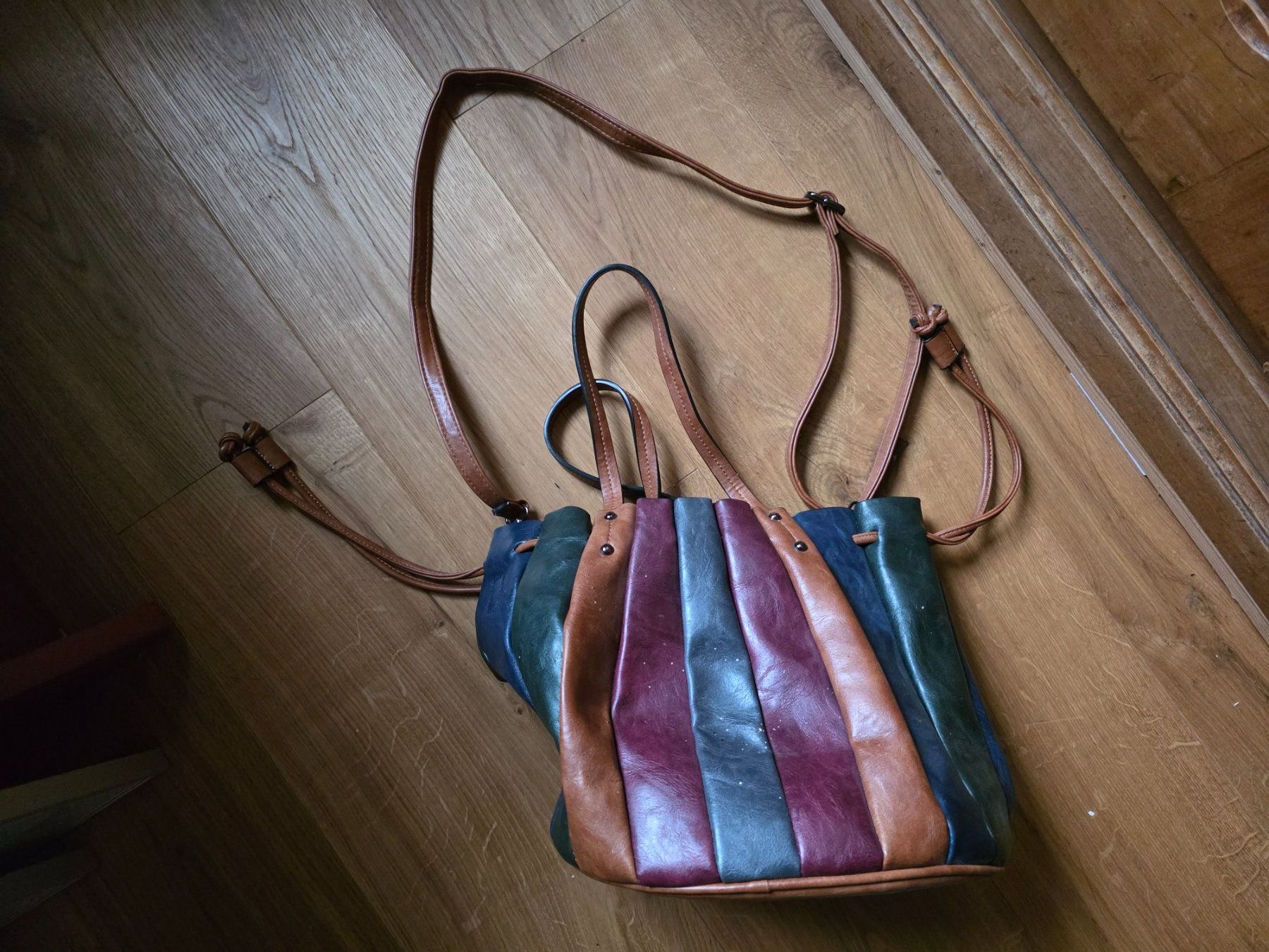 Borse da donna: Damen Leder Handtasche Tasche Beutel Sack – Usato da Walterswil BE venduto da Lonitti 1