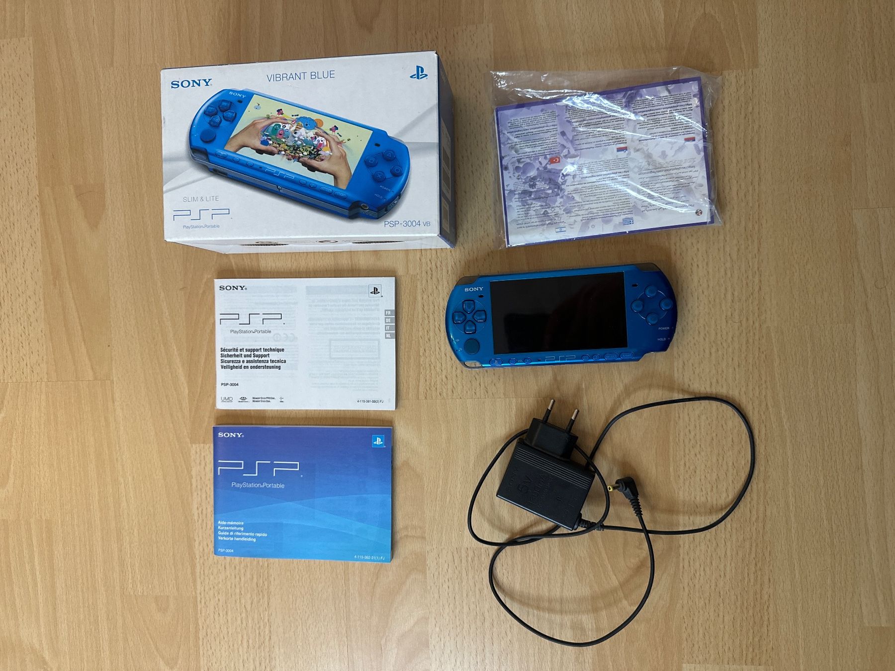 Sony Konsolen: PSP Konsole vibrant blue – Gebraucht aus St.gallen von taduz