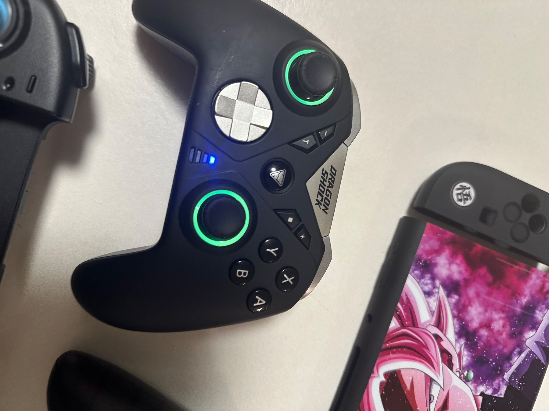 Nintendo Konsolen: Nintendo Switch Accessories Bundle Used – Gebraucht aus Zürich von mat_27r8 2