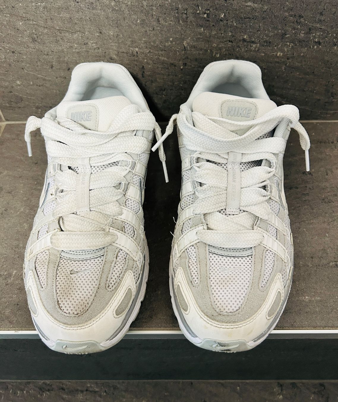 Nike Scarpe da uomo: Nike P-6000 weiss Gr. 42.5 – Usato da Visp venduto da I.G.-1909- 4