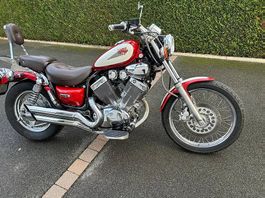 Yamaha Virago 535 Custom, rouge et blanche, parfait état!