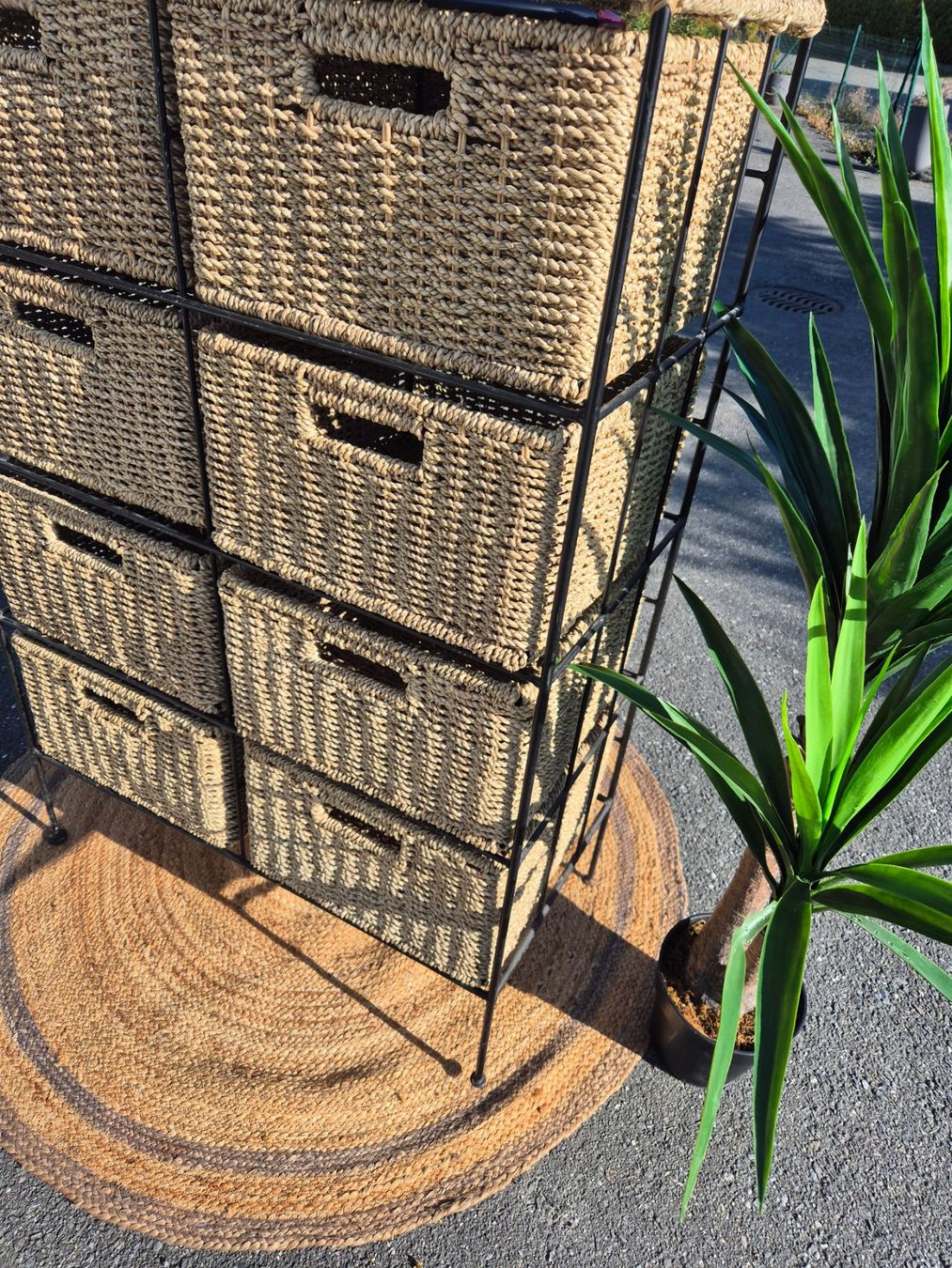 Meuble Commode 8 tiroirs en osier tressé, armature métal (Gebraucht) in ...