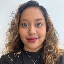 Profile image of La_Petite_Mira