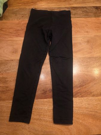 2x Hosen schwarz Gr. 110