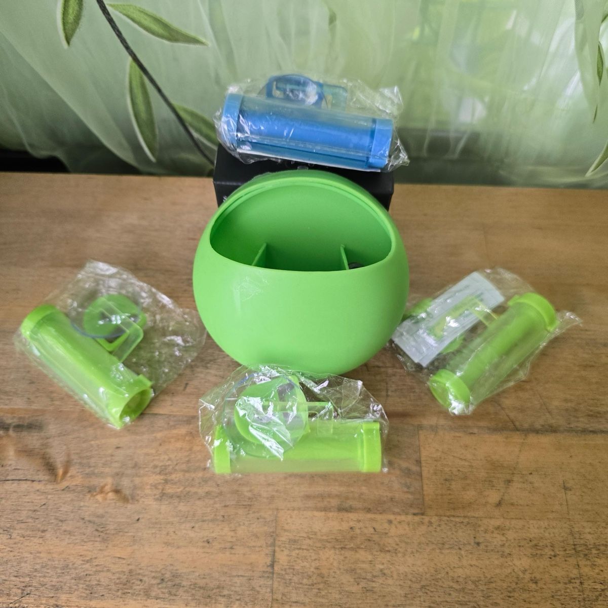 Supporti a parete: Zahnpasta Halter und Squeezer – Usato da Merlischachen venduto da Sheavy 1
