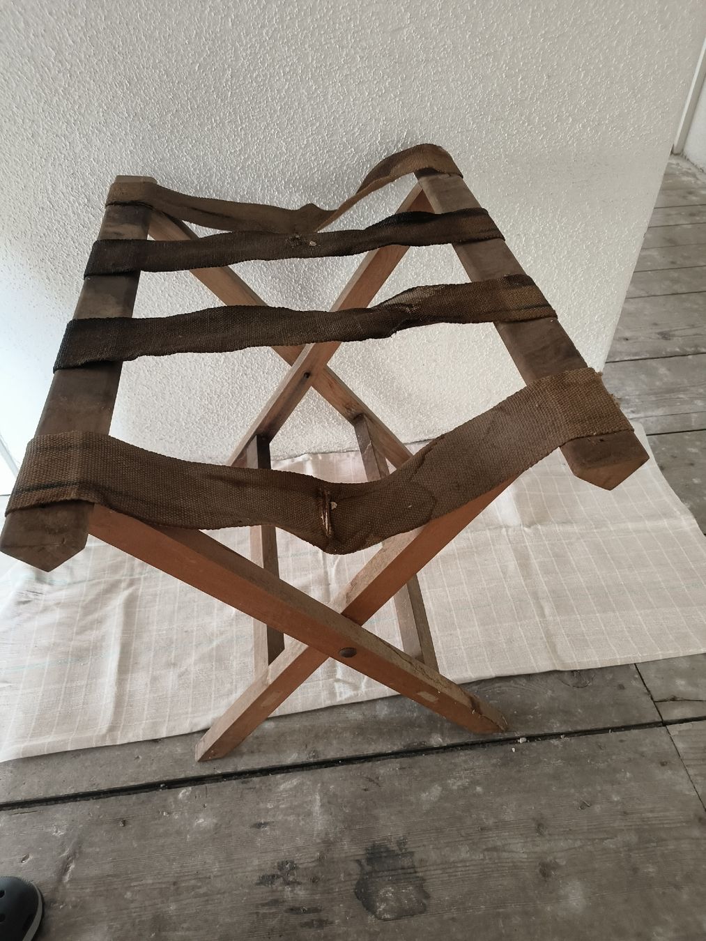 Reisekoffer: Alts Koffer Ablagen Möbel – Gebraucht aus Zug von kat_q98k