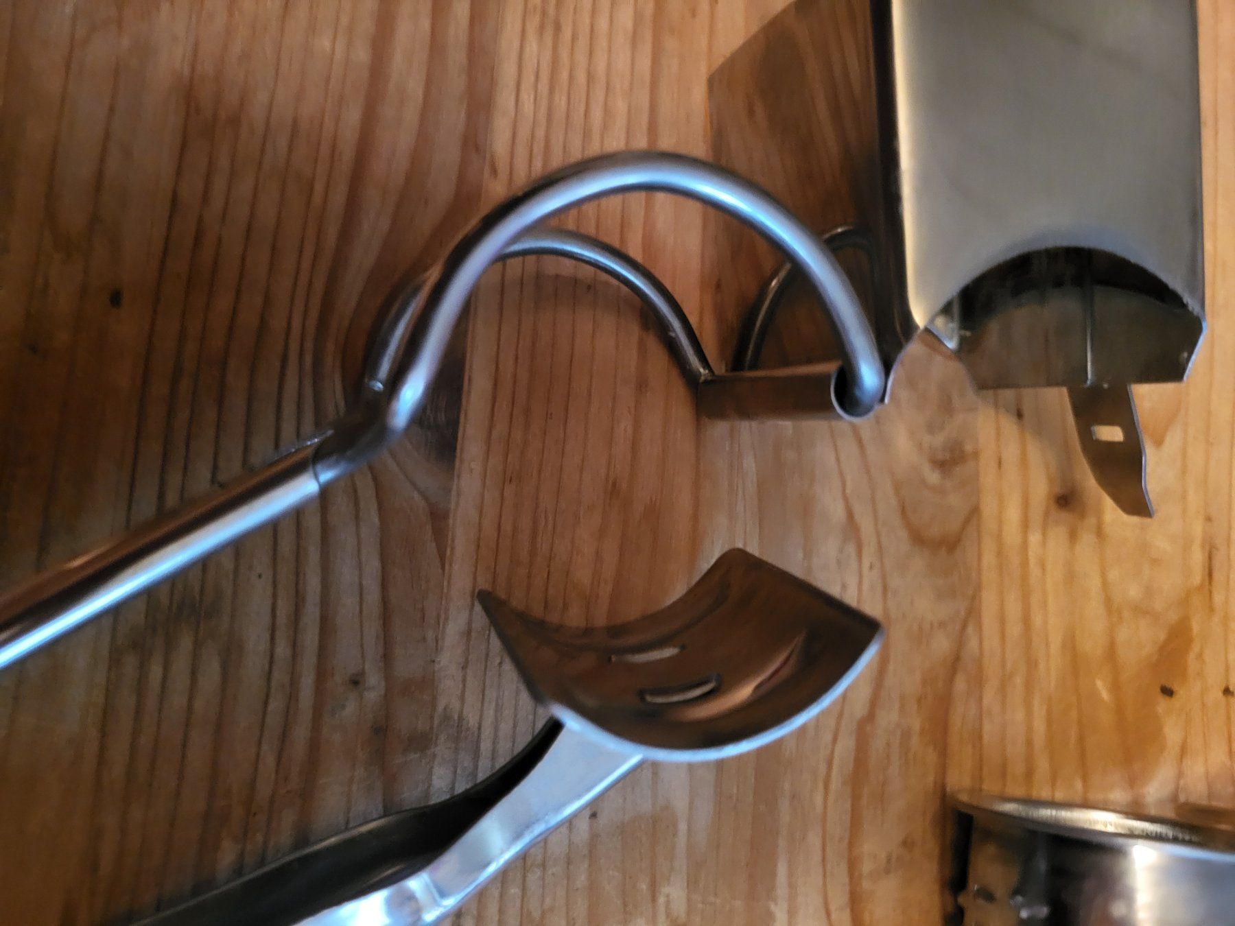 Elettrodomestici da cucina: Metallene Käseraffel, 2-teilig – Usato da Guggisberg venduto da Aegertenlehn 2