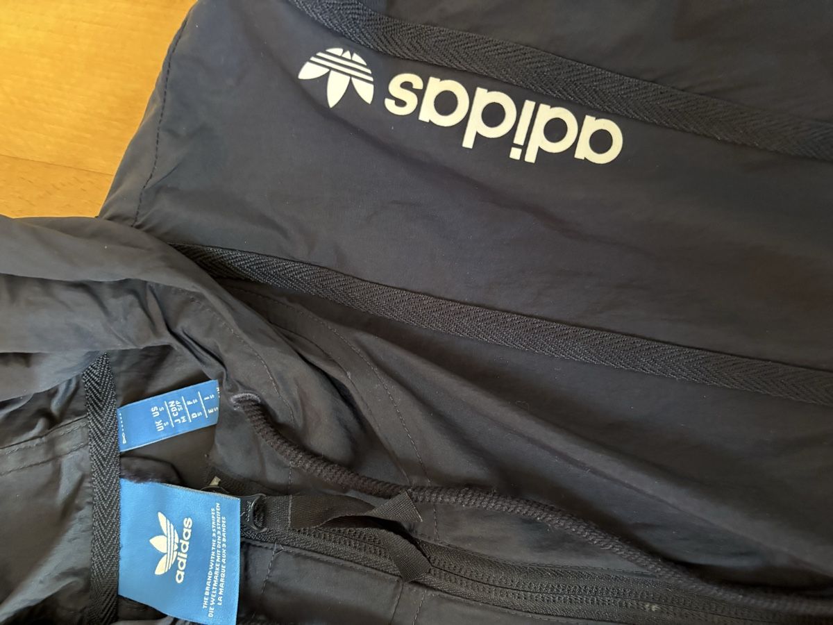 Jacken: Adidas Rain jacket – Gebraucht aus Chexbres von doe_xns6 2