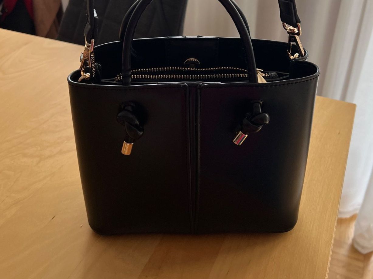 Sacs femmes: Sac à main noir – Neuf (Voir description) à Bernex par isa_c5fr 1
