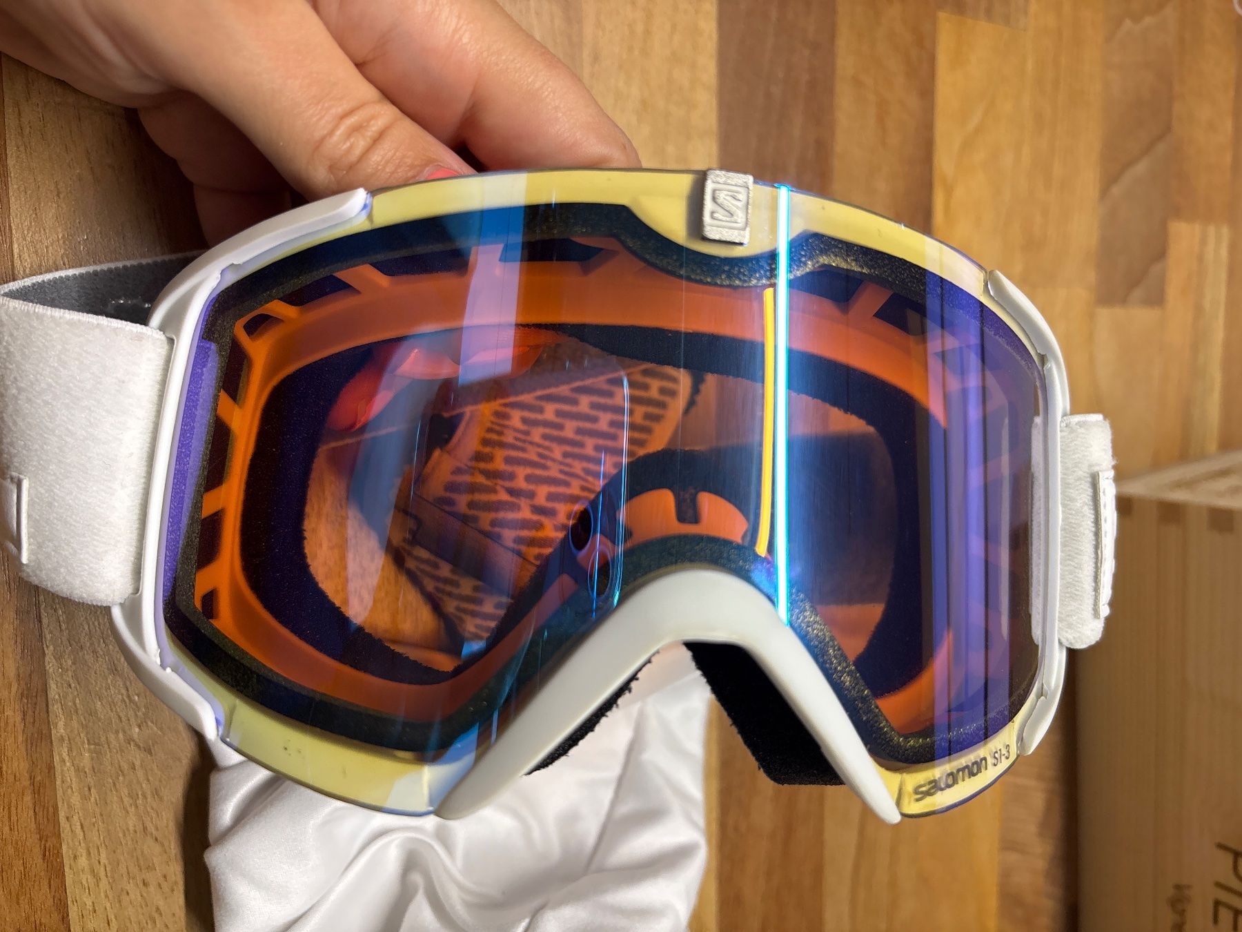 Salomon Caschi: Salmon Ski helmet + goggles – Usato da Zürich venduto da kam_ysh2 4