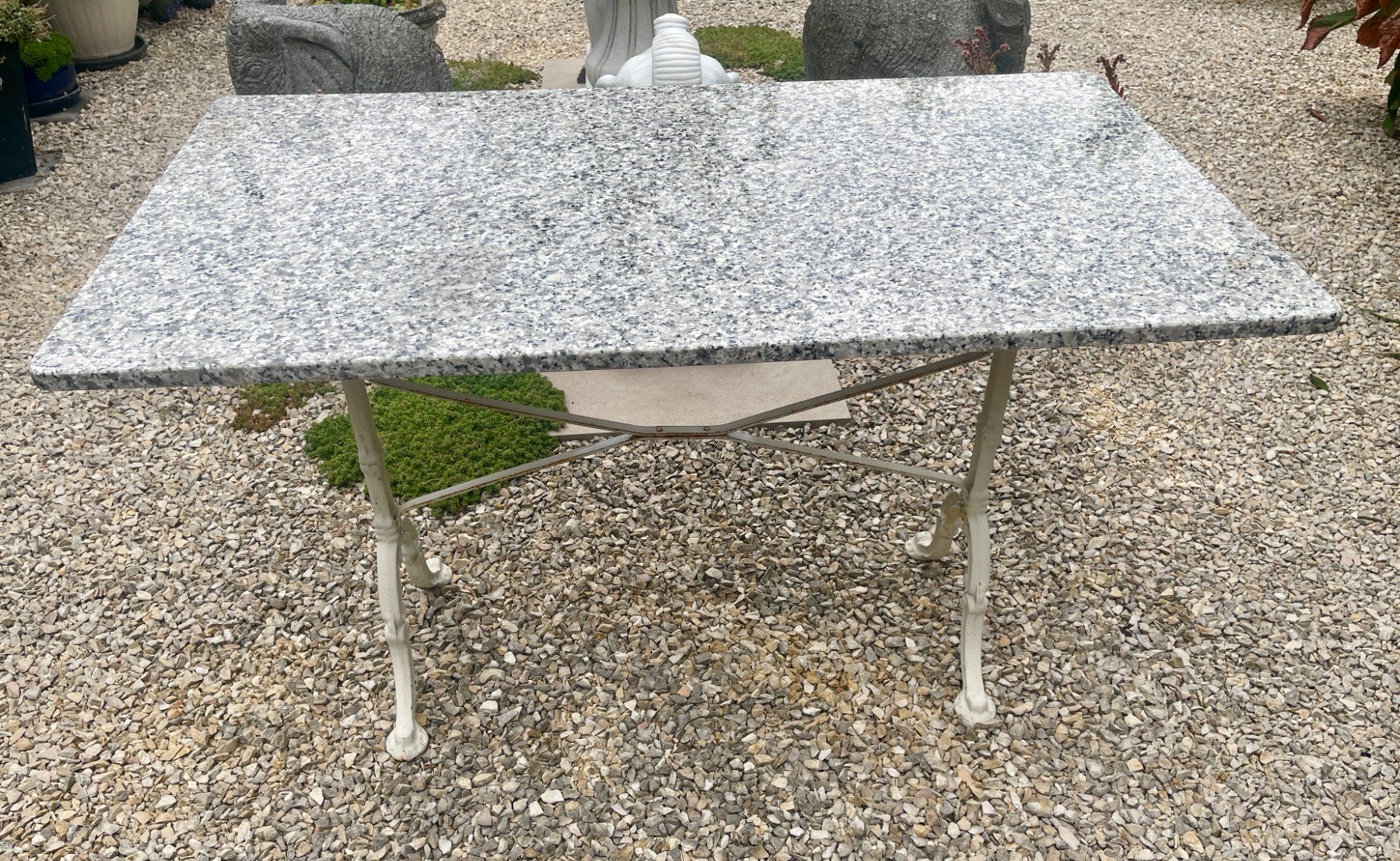 Tables: Gartentisch, Bistrotisch mit Granitplatte – D'occasion à Stadel par Supersaver