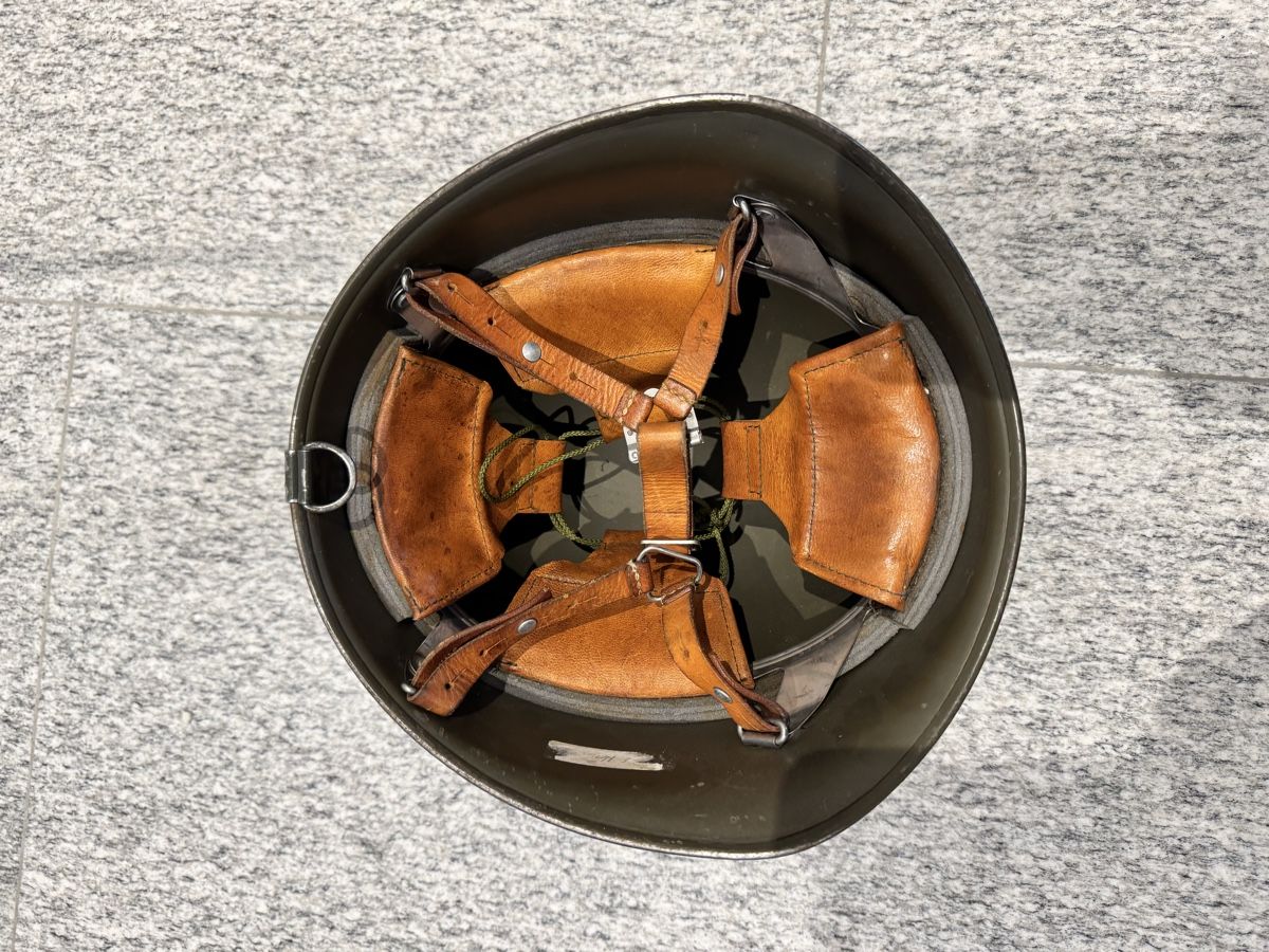 Armée suisse Uniformes & Effets: Schweizer Armee Stahlhelm 71 – D'occasion à Nürensdorf par SU-30 2