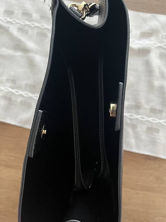 Taschen für Damen: Tasche von Seidenfelt – Gebraucht aus Möhlin von Cello22 2