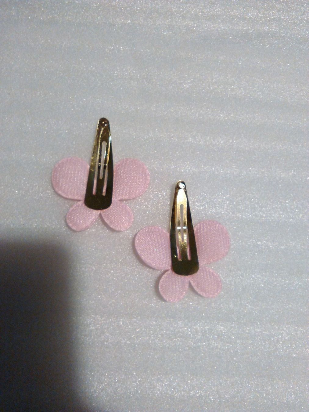 Accessoires pour cheveux: HAARKLIPS 2 SCHETTERLING;ROSEROT – Neuf (Voir description) à Basel par bijoutrie_4 5