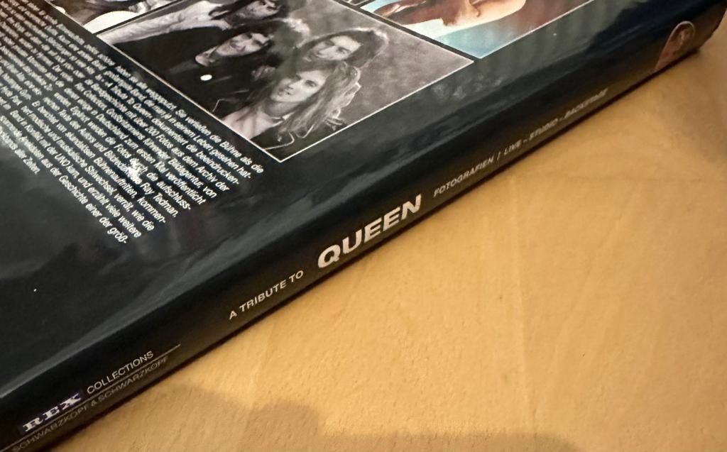 Bücher: Queen Foto Buch (Live, Studio & Backstage) – Gebraucht aus Belp von B7L0 2