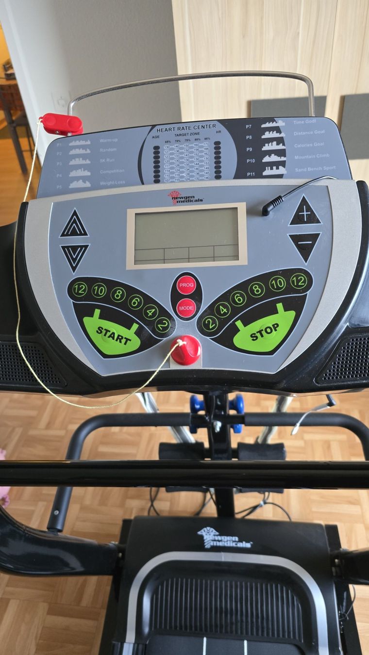 Macchine per carico, silaggio e trasporto: TAPIS DE COURSE MULTIFONCTION  MEWGEN MEDICAL  11 PROGRAMMES – Usato da La Chaux-de-Fonds venduto da Giannis50 3