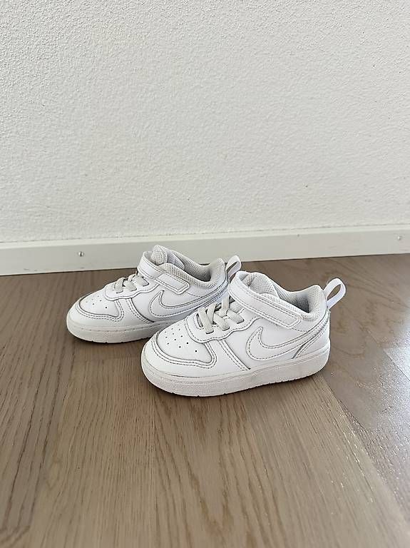 Chaussures garçon: Kleinkind Sneaker nike weiss – D'occasion à Malters par frangecko