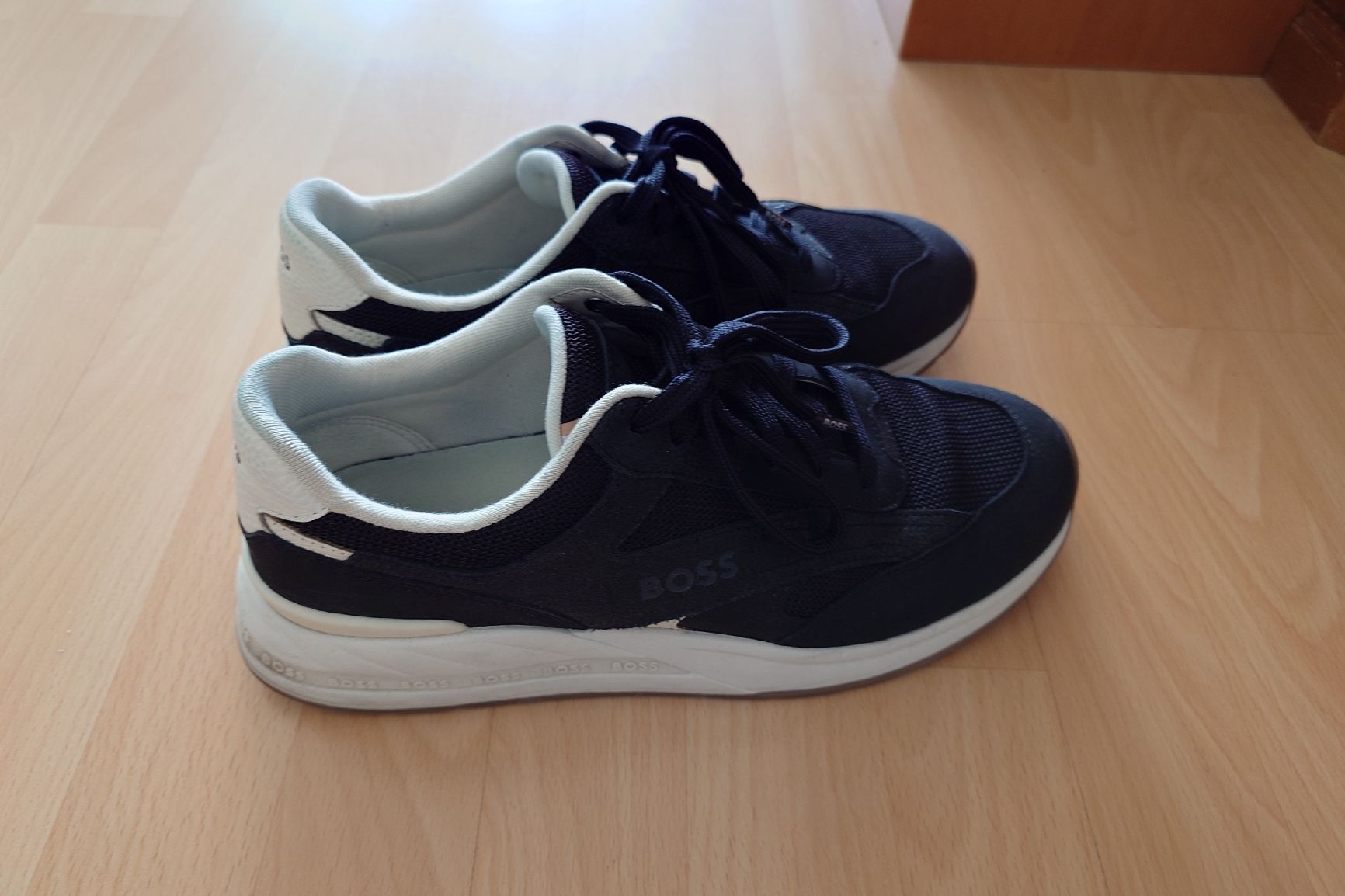 Hugo Boss Chaussures hommes: BOSS Schuhe 42 – D'occasion à Wauwil par Belton