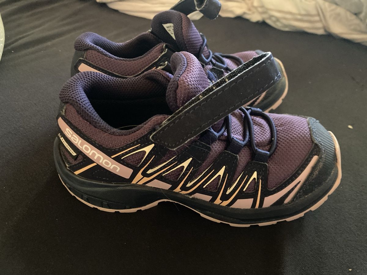 Scarpe per ragazzi: Wanderschuhe Gr 30 – Usato da Effingen venduto da Schwarzefina 2