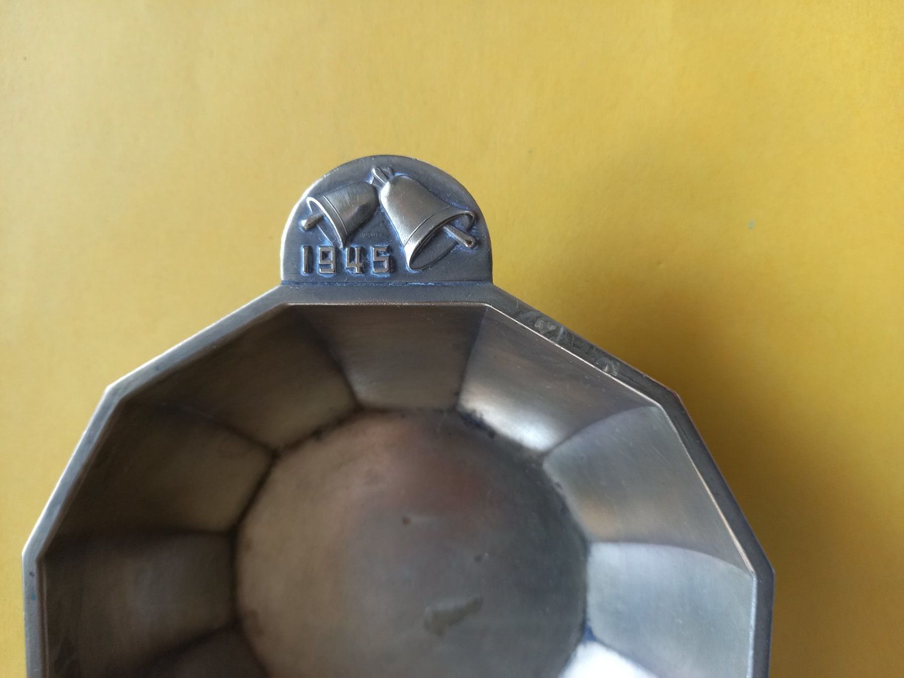 Ciotole: Coupelle ancienne en laiton, 1945 – Usato da Rossens FR venduto da Souris1 1