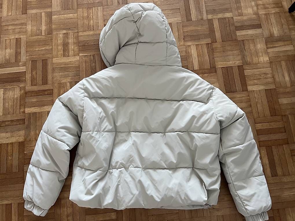 Stradivarius Jacken: Warme neue Winterjacke gr XS oder S von Stradivarius – Gebraucht aus Herisau von bru_vm5j 4