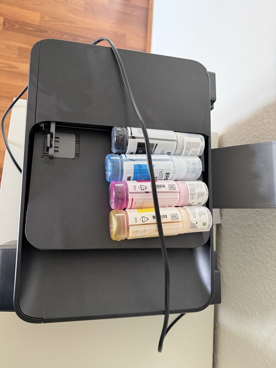 Epson Imprimantes: Epson ET-4800 Drucker mit voller Tinte – D'occasion à Flaach par mireena02 4