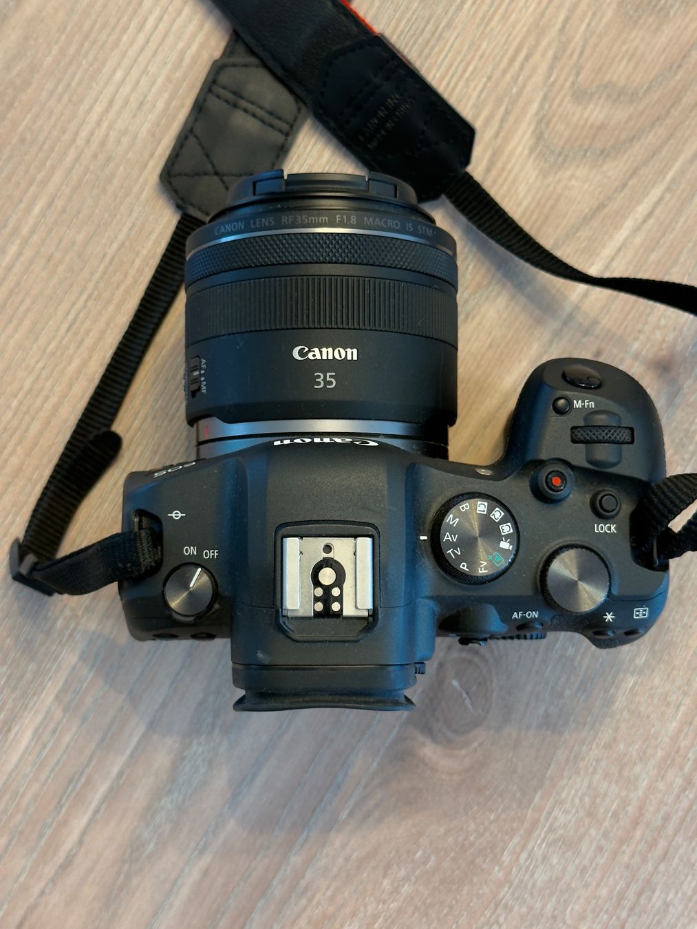 Canon Fotocamera: Canon EOS R6 Mirrorless+RF 35 Macro – Usato da Rheinfelden venduto da gir_8jfm 1