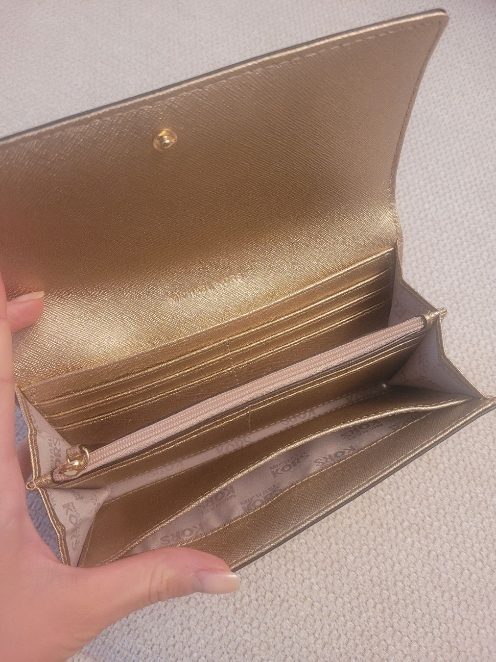 Michael Kors Portamonete: Michael Kors Damengeldbörse Gold – Nuovo (secondo la descrizione) da Luzern venduto da Sherry56 1