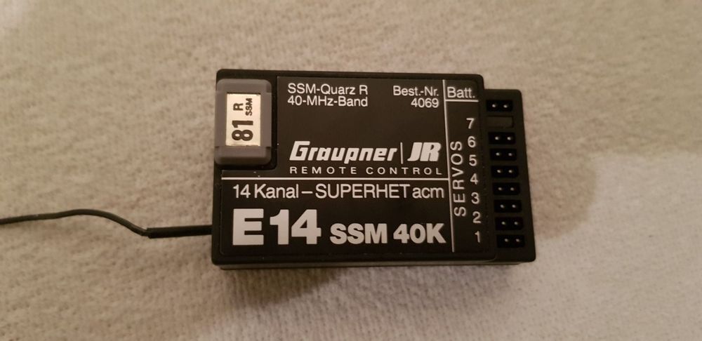 Lot Émetteurs Vintage RC : Graupner JR SSM40 (40 MHz) + Sanwa Dash AM (26 MHz) – Occasion