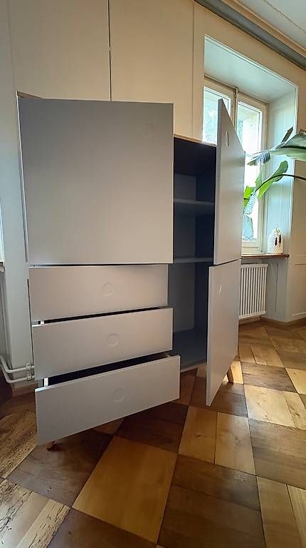 Armadi: Möbel, Schrank, Highboard, schlicht und modern – Usato da Urtenen-Schönbühl venduto da Sr50 1