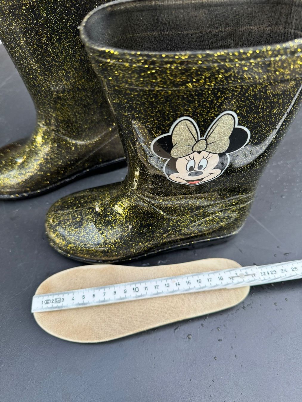 Scarpe per ragazzi: Gummistiefel Minnie Maus Gr.31 – Usato da Bünzen venduto da Voegi8 1